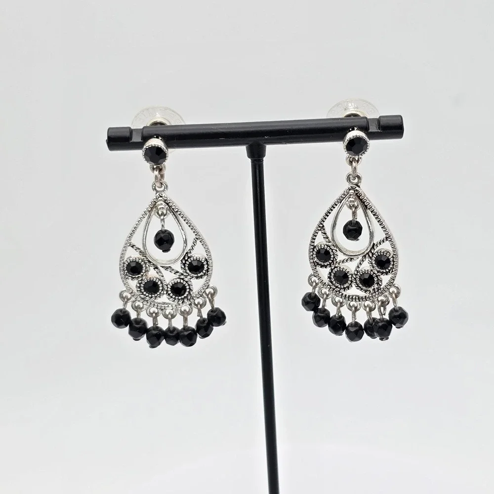 Vtg‎ PREMIER DESIGNS Chandelier Earrings Black Faceted Stones Silver Tone In Box